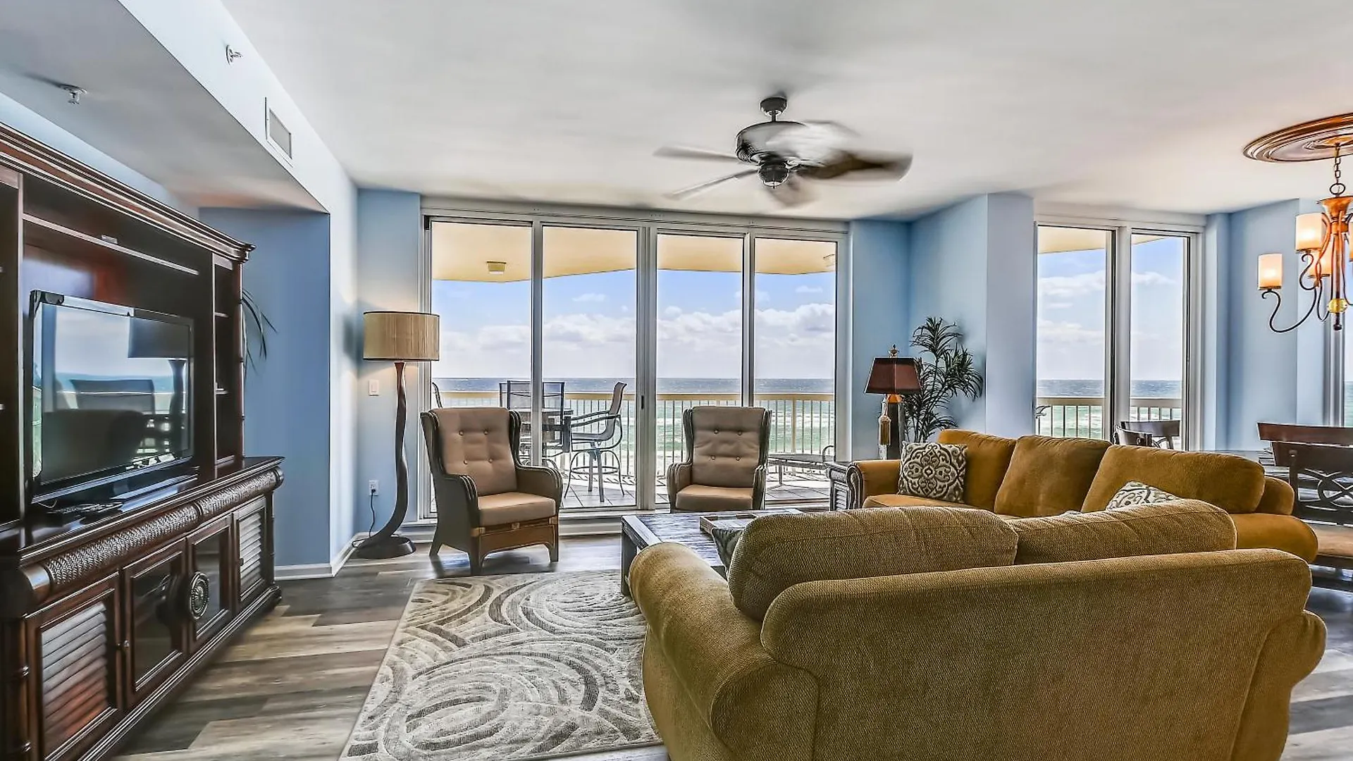 Apartment Silver Beach 506W- By Holiday Isle Properties Destin